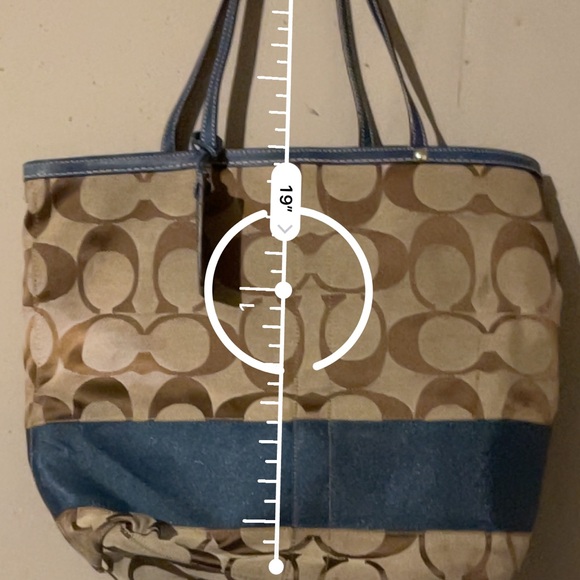 Coach Tote Shoulder Signature Canvas - Picture 4 of 12